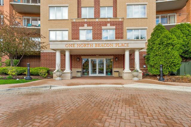 1 N Beacon Pl. #308, La Grange, IL 60525