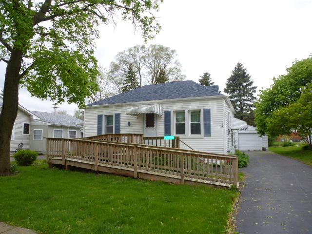 1125 Jackson St., Aurora, IL 60505