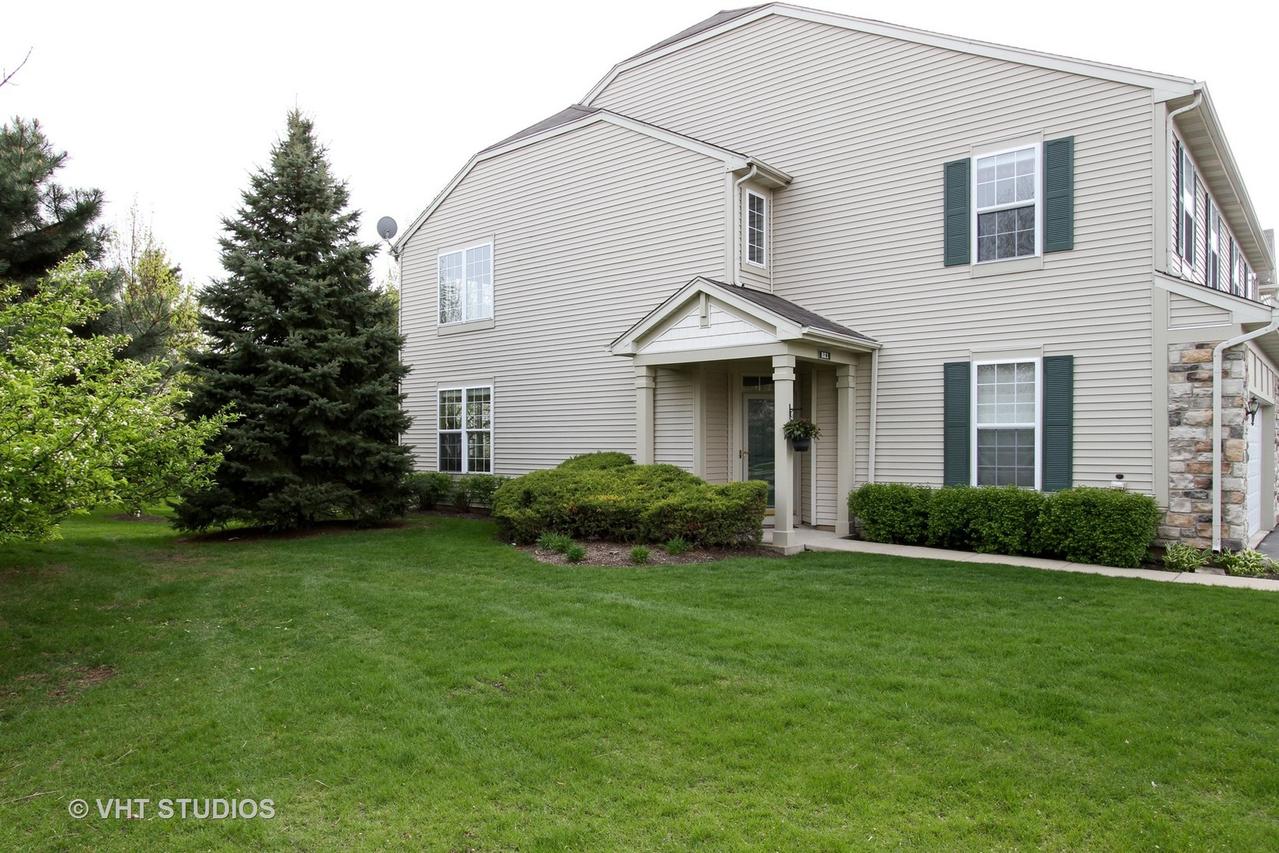 821 Amelia Ct., Grayslake, IL 60030