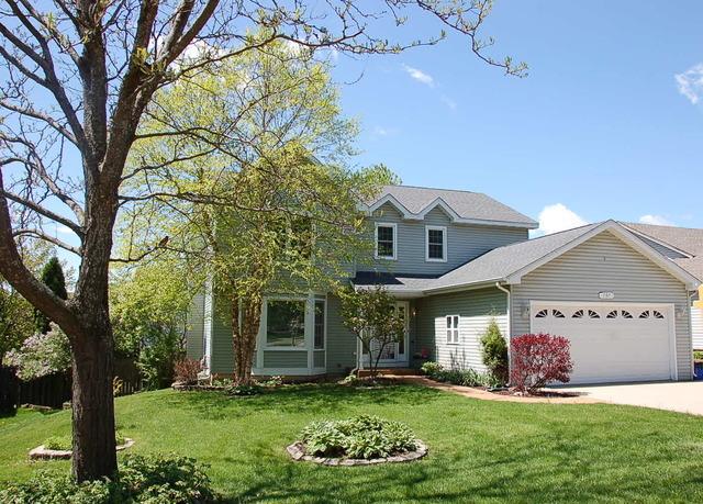 107 Crystal Lake Rd., Lake In The Hills, IL 60156