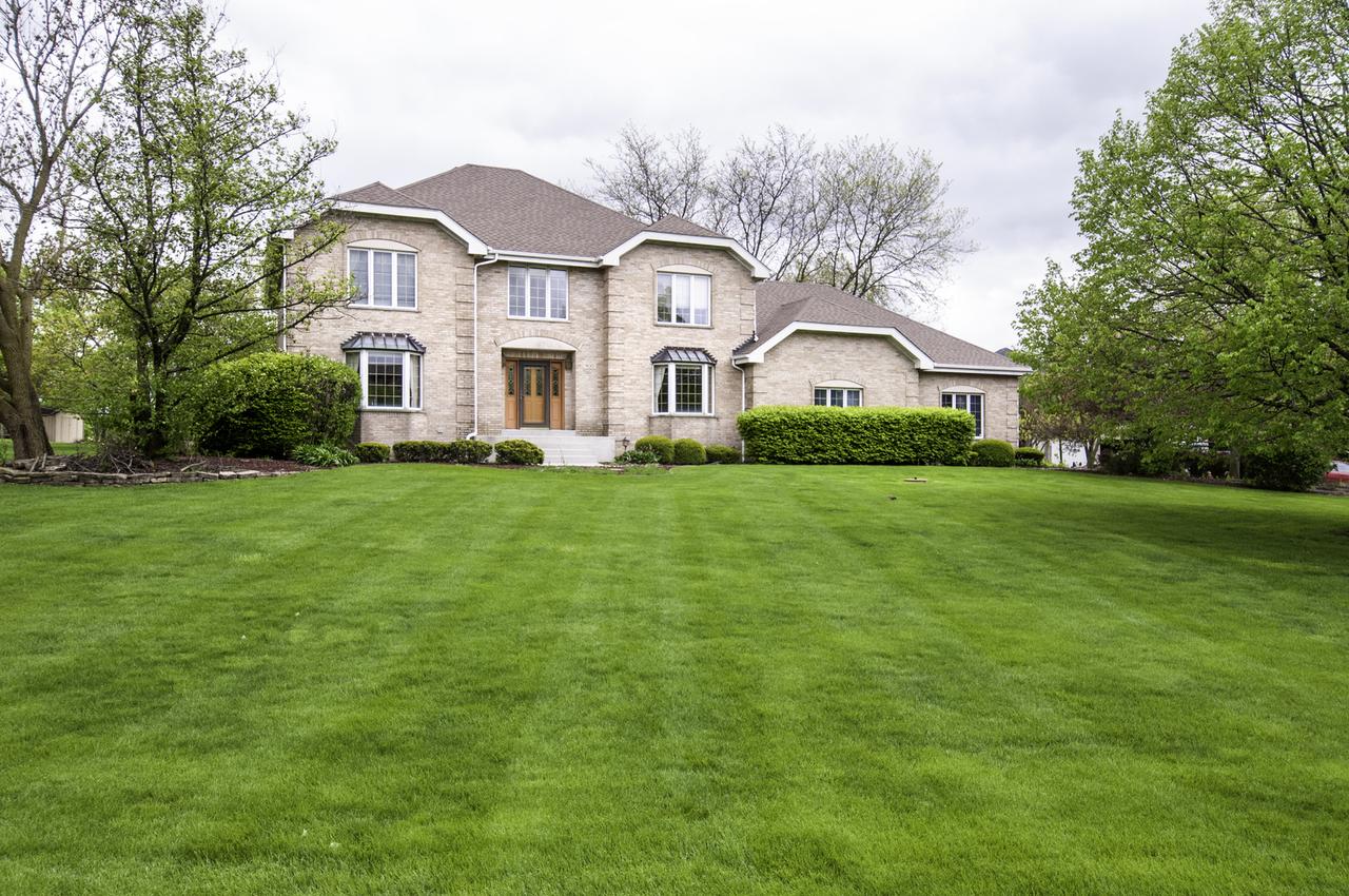 900 Walter Dr., New Lenox, IL 60451