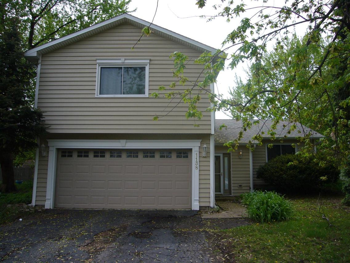 1138 Bramble Ct., Bolingbrook, IL 60490