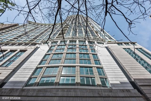130 N Garland Ct. #5303, Chicago, IL 60602