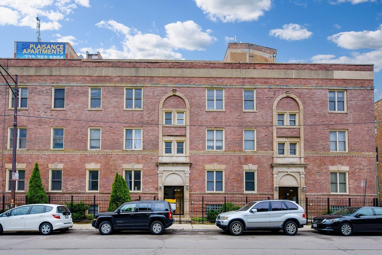 1167 E 61st St. #3, Chicago, IL 60637