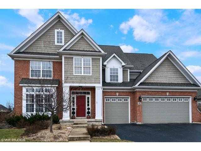 4N627 E Blue Lake Cir., St. Charles, IL 60175