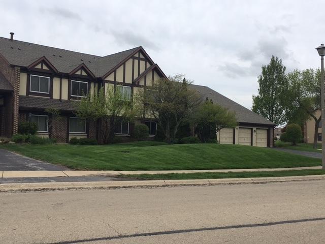 406 Ramblewood Dr. #C, Glen Ellyn, IL 60137