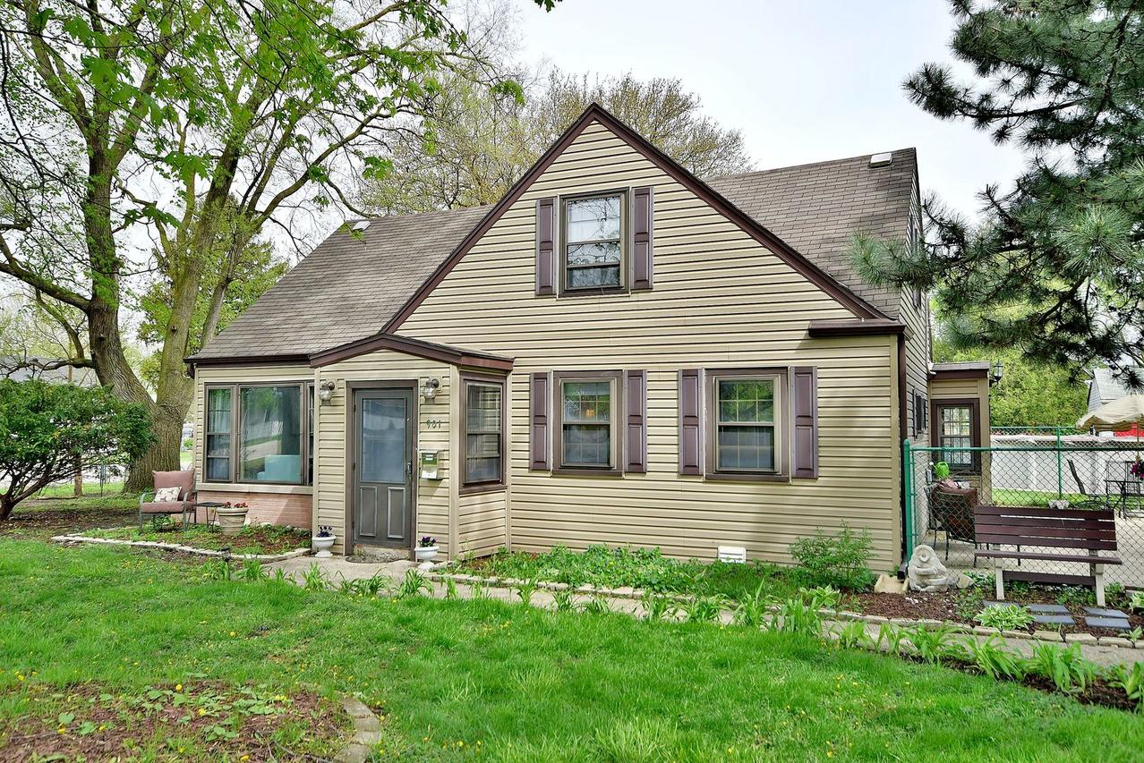 901 N Roy Ave., Melrose Park, IL 60164