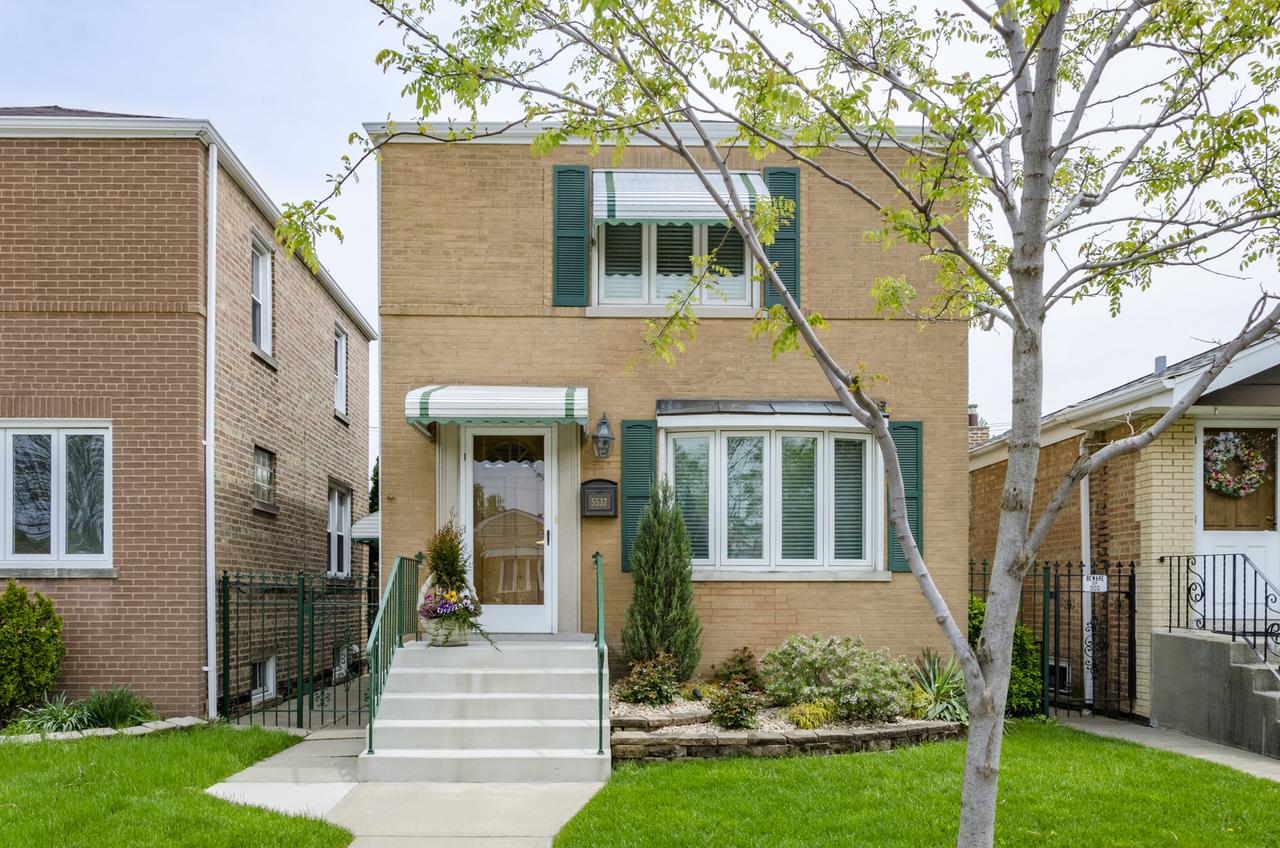 5537 S Austin Ave., Chicago, IL 60638