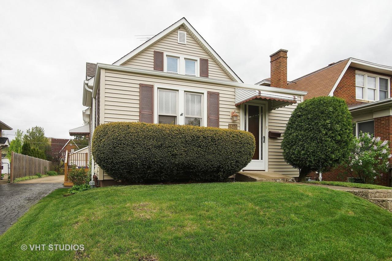 1540 Whitcomb Ave., Des Plaines, IL 60018