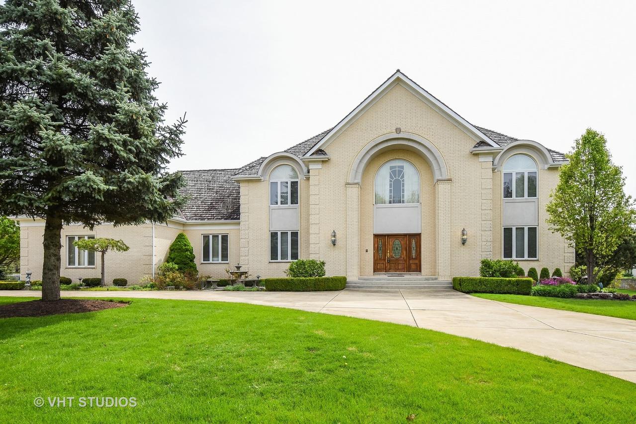 15 Cutters Run Dr., South Barrington, IL 60010