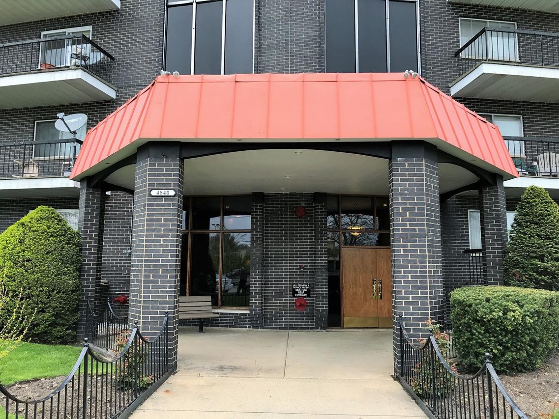 4840 Foster St. #113, Skokie, IL 60077