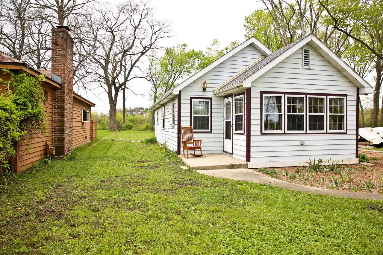 3201 S Wright Rd., Mchenry, IL 60050