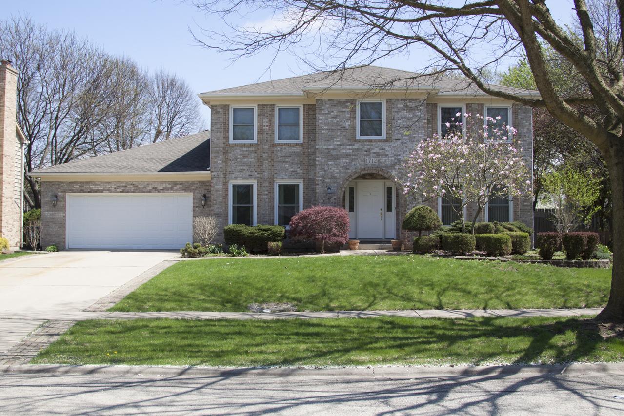 1712 Schey Ct., Naperville, IL 60565
