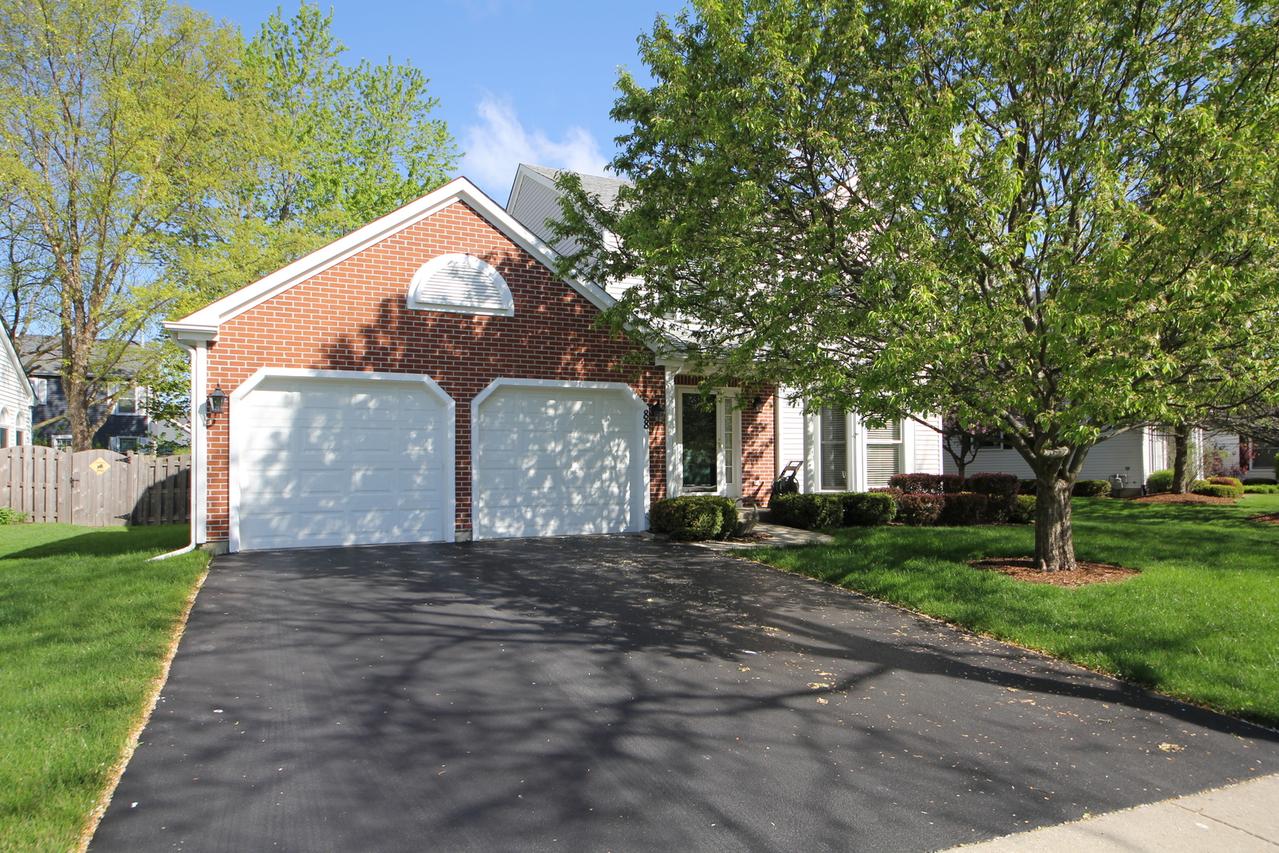 88 Jansen Ln., Vernon Hills, IL 60061