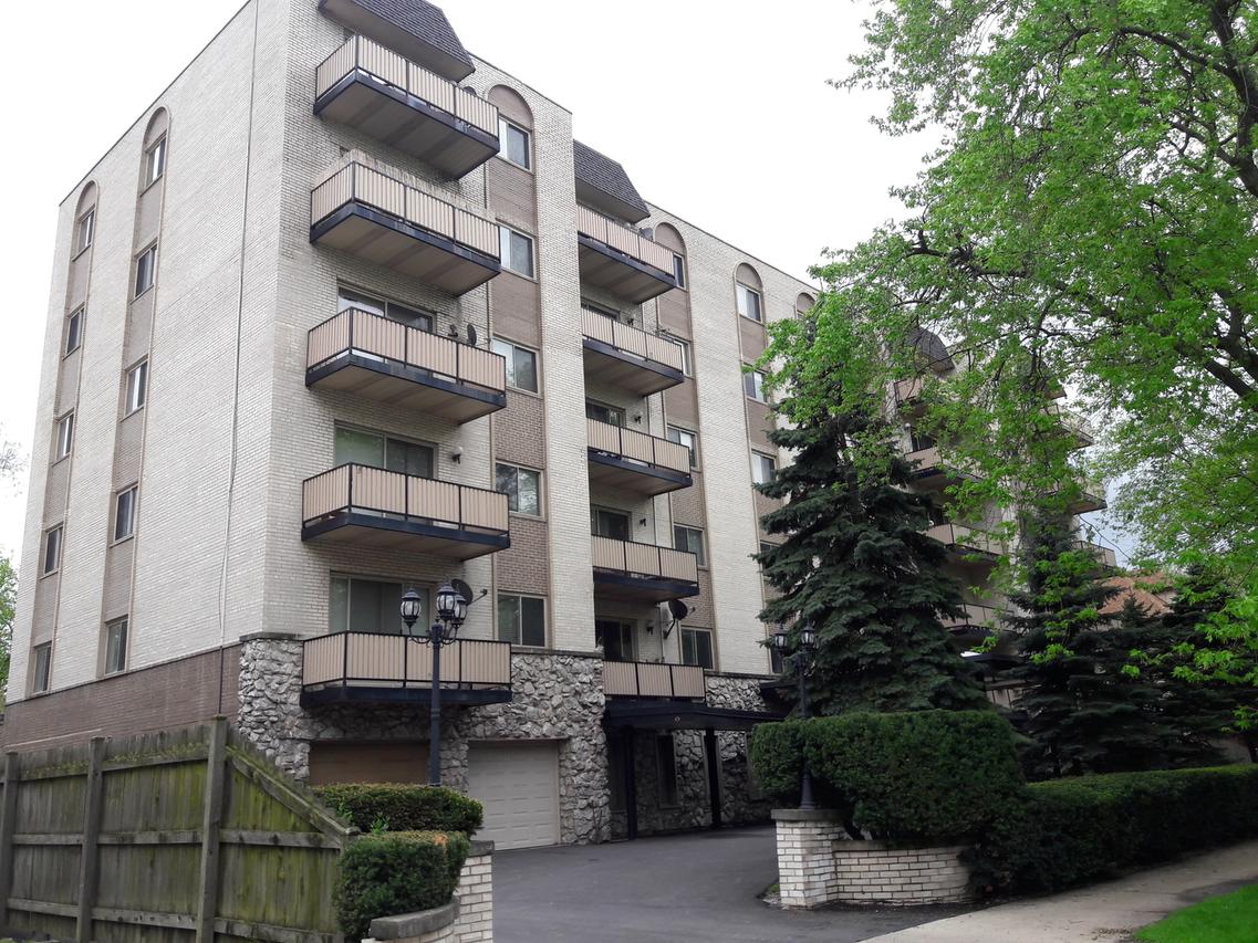 4125 N Keystone Ave. #601, Chicago, IL 60641
