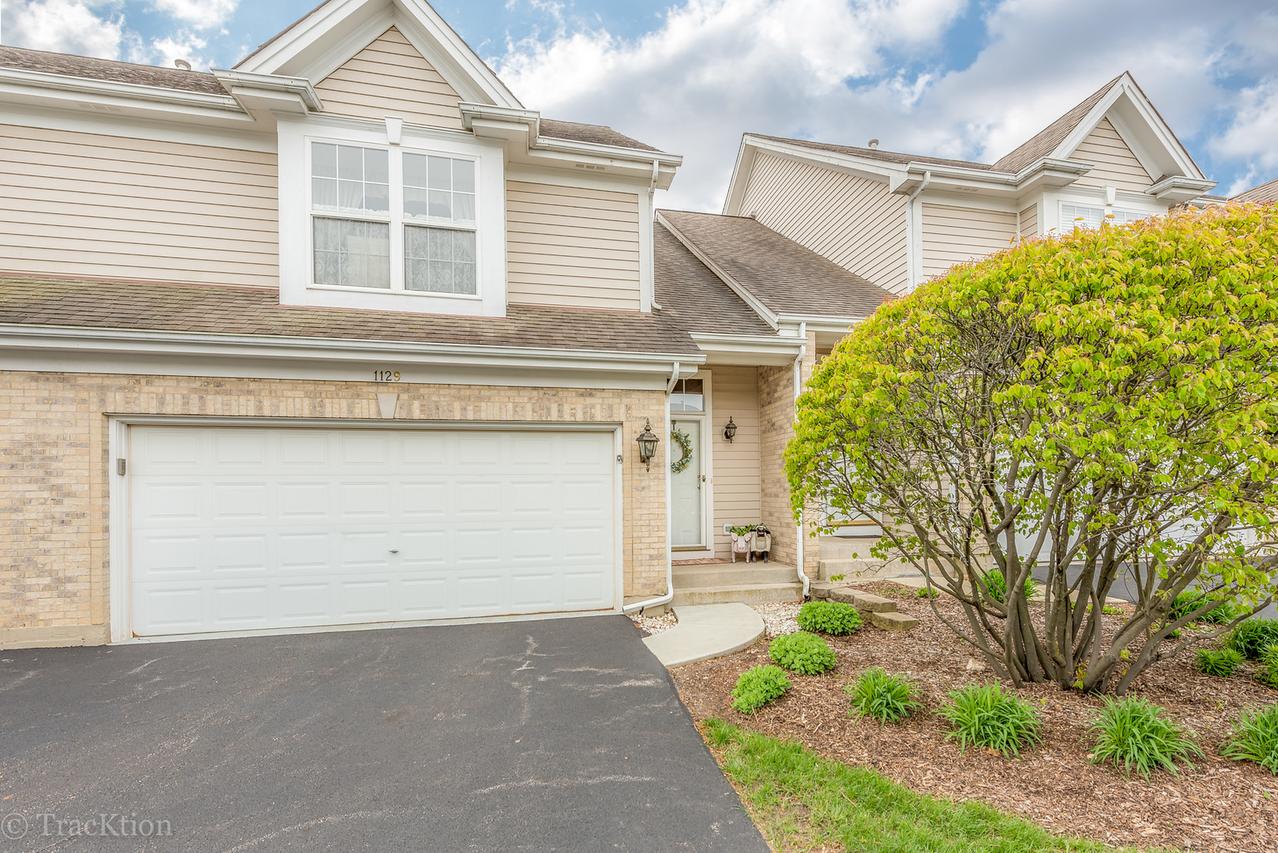 1129 E Danbury Dr., Cary, IL 60013