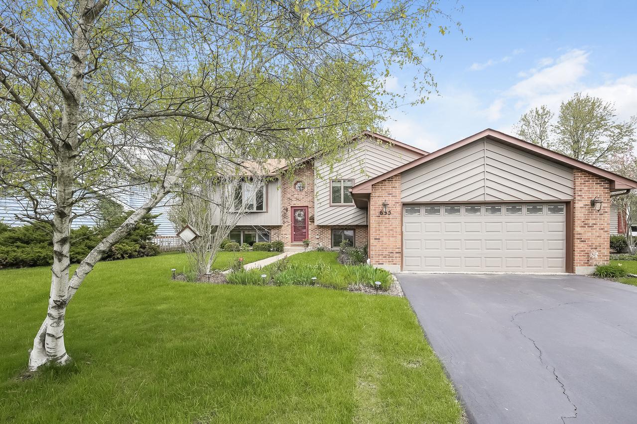 635 Lincoln Ave., Grayslake, IL 60030