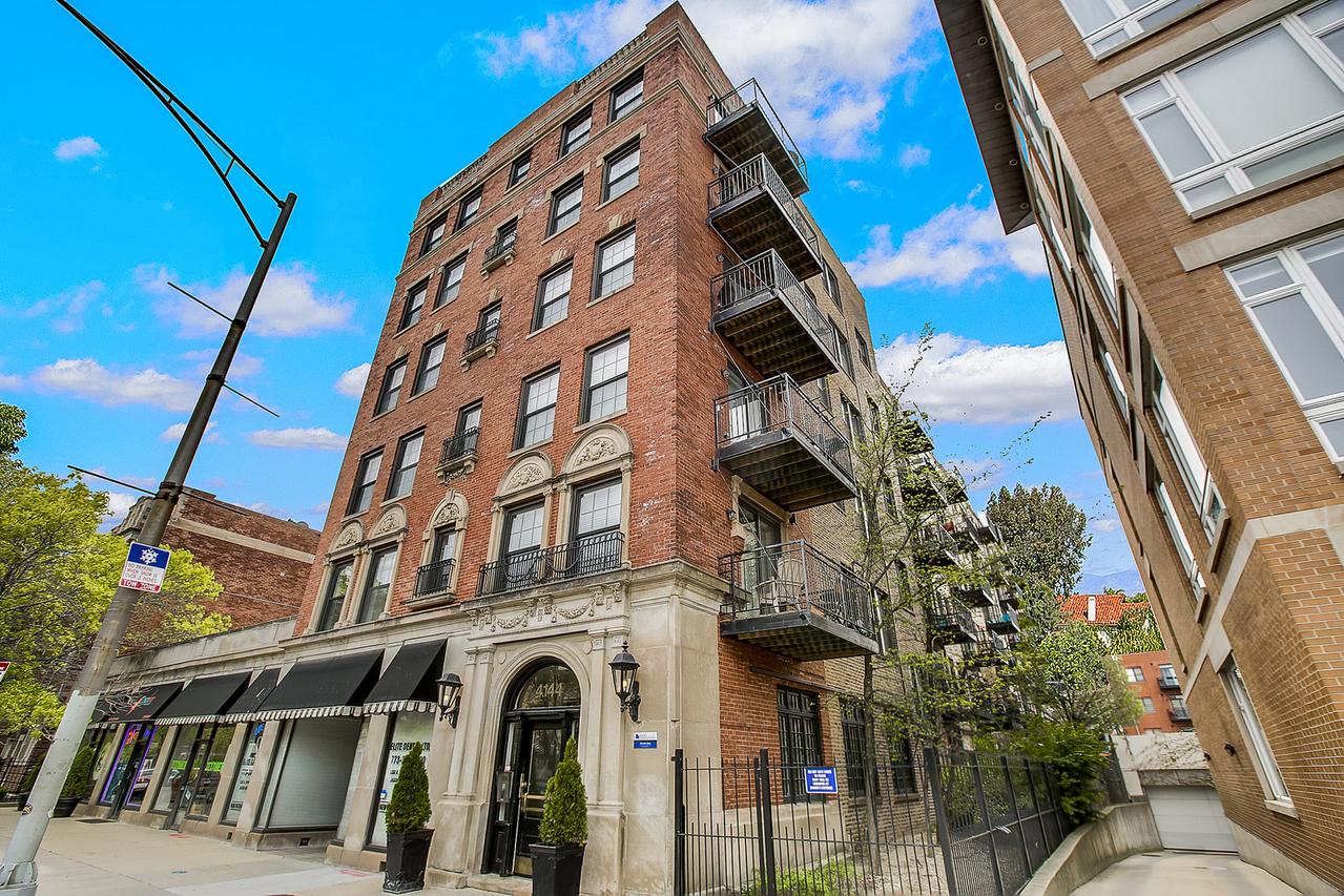 4144 N Sheridan Rd. #208, Chicago, IL 60613