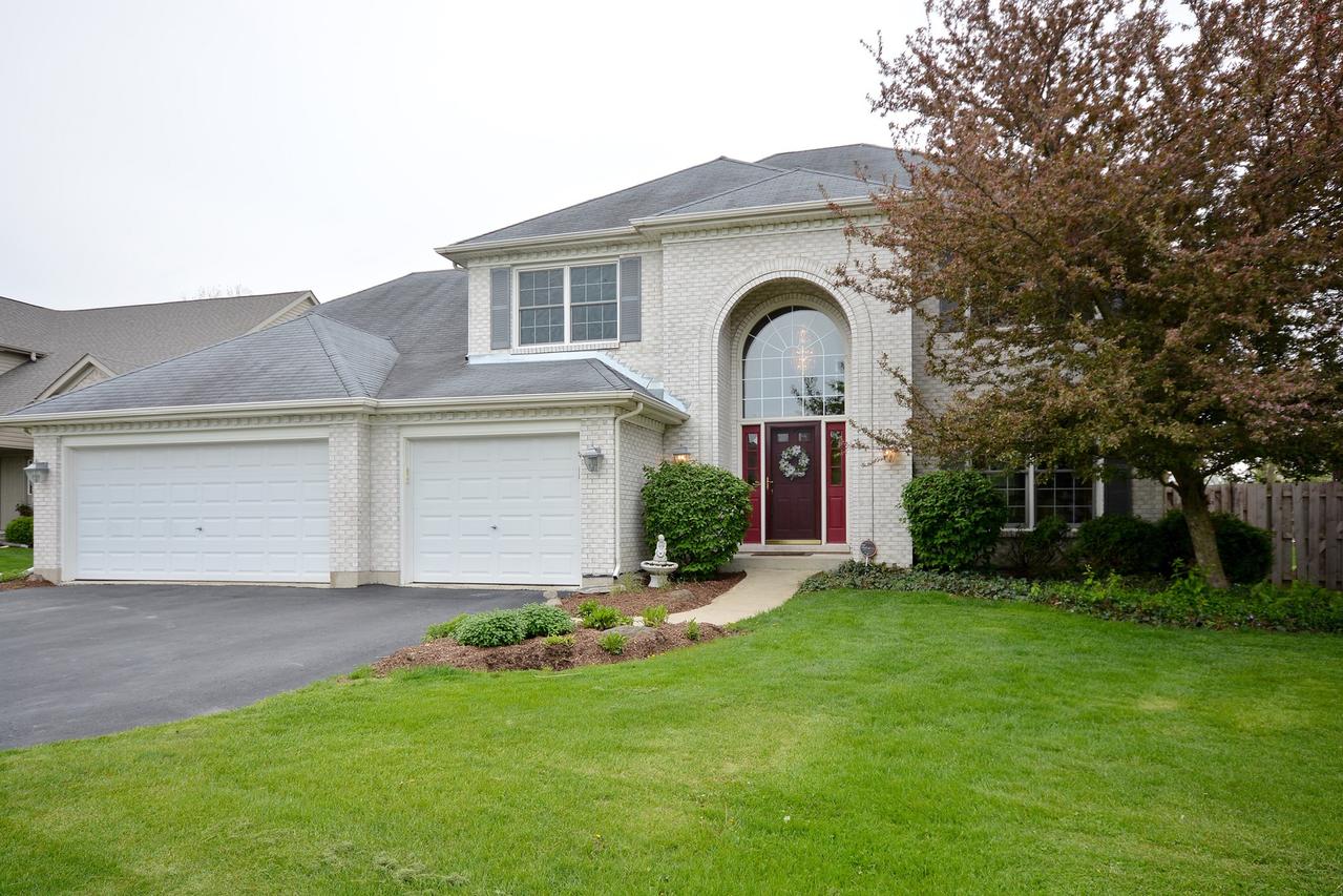 656 Hammer Ln., North Aurora, IL 60542