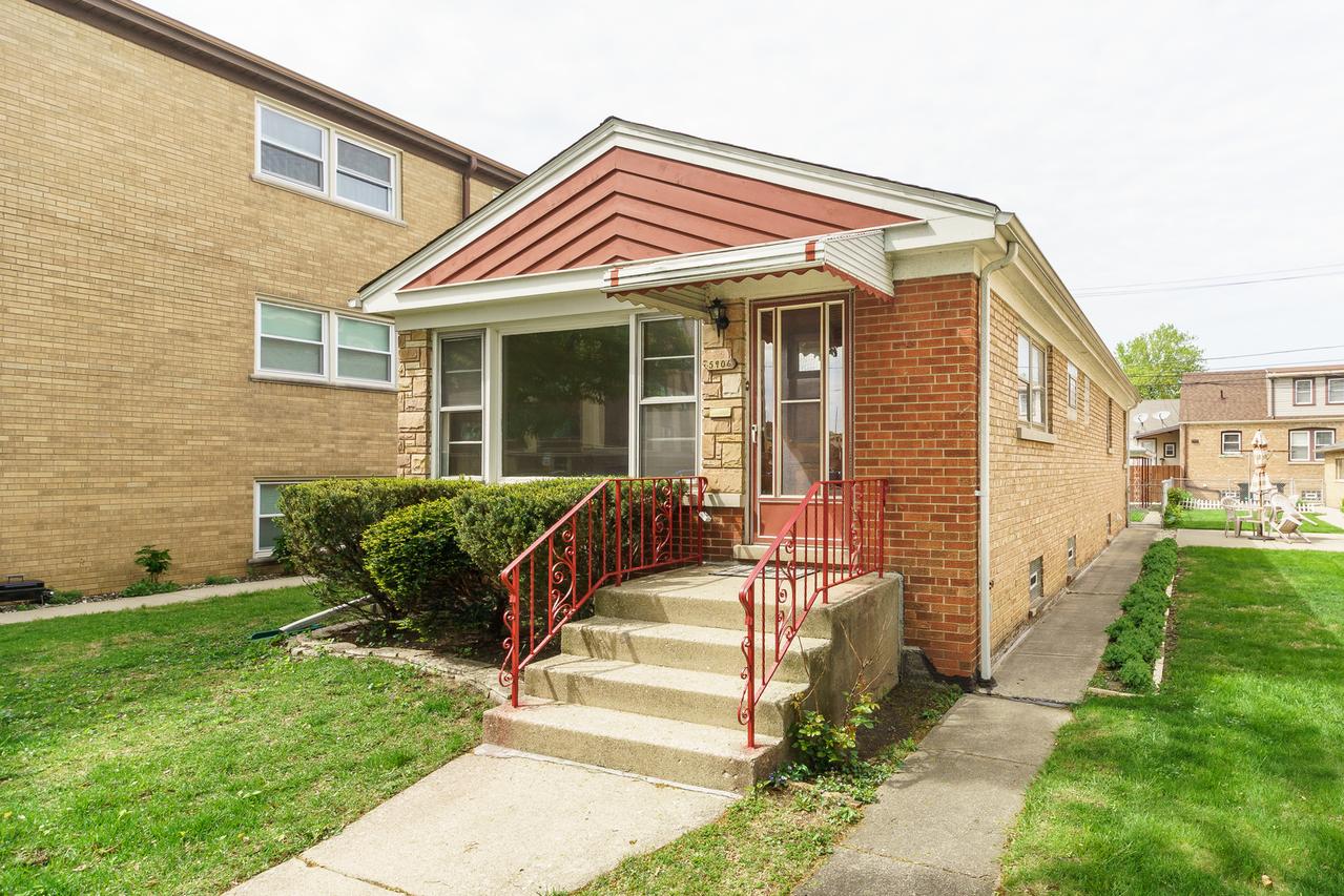 5906 W Gunnison Ave., Chicago, IL 60630
