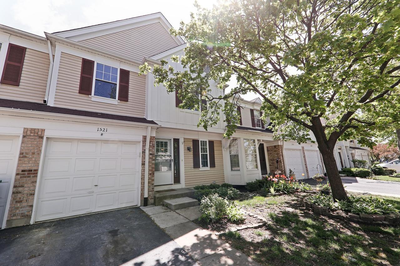 1521 Harvest Ln. #6N, Westmont, IL 60559