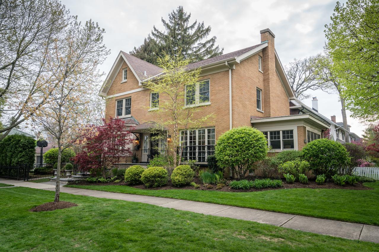 1301 Ashland Ave., Wilmette, IL 60091