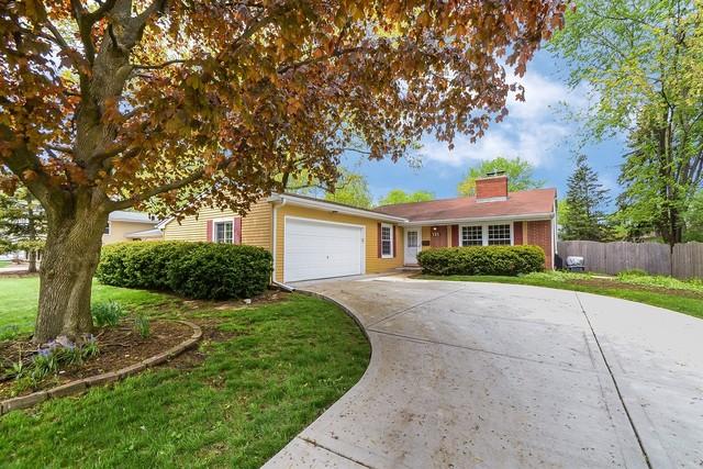 121 Thrush Ln., Naperville, IL 60540