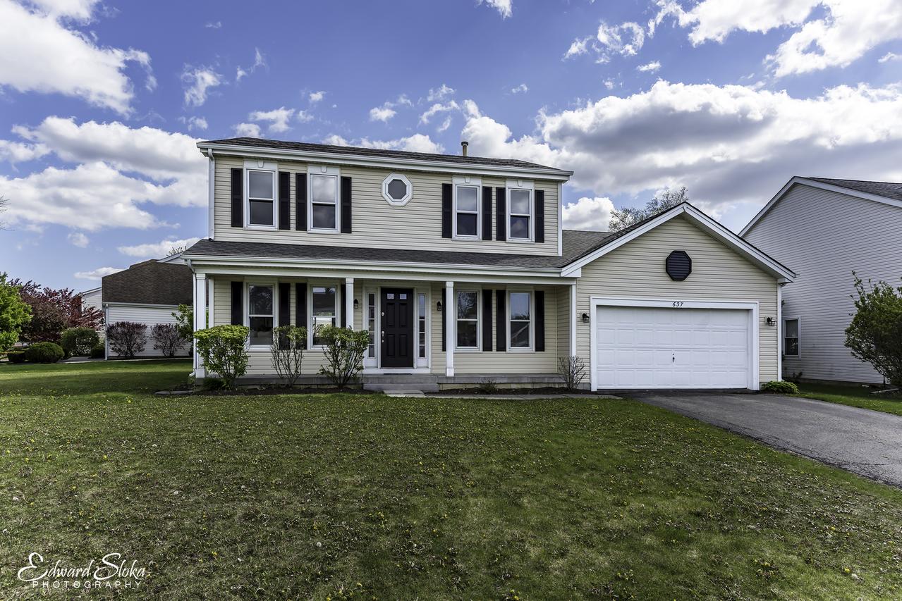 637 Auburn Ct., Crystal Lake, IL 60014
