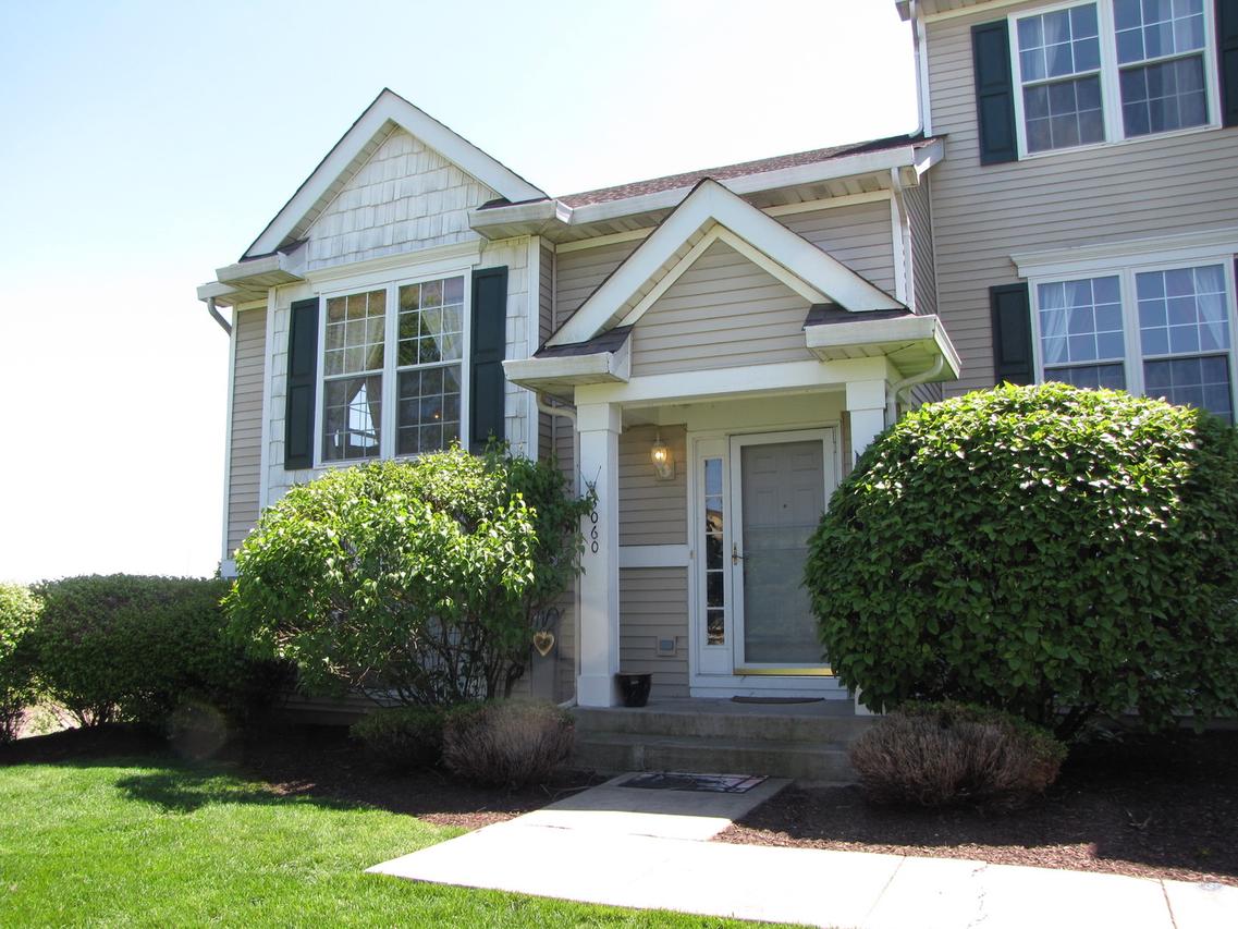3060 Woodside Dr., Joliet, IL 60431