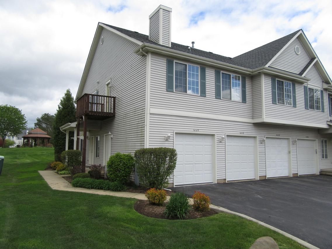 440 Borden St., Woodstock, IL 60098