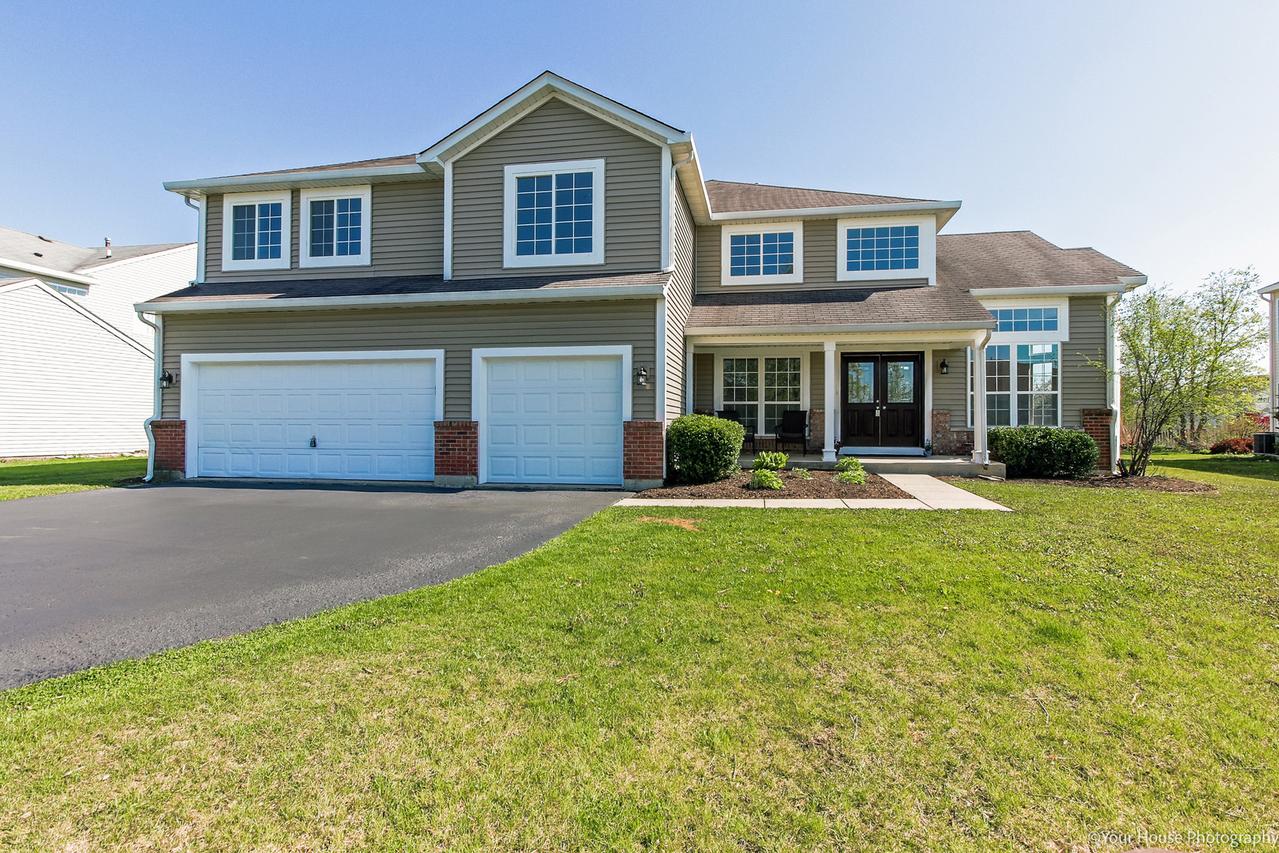 2411 Somerset Ln., Mundelein, IL 60060