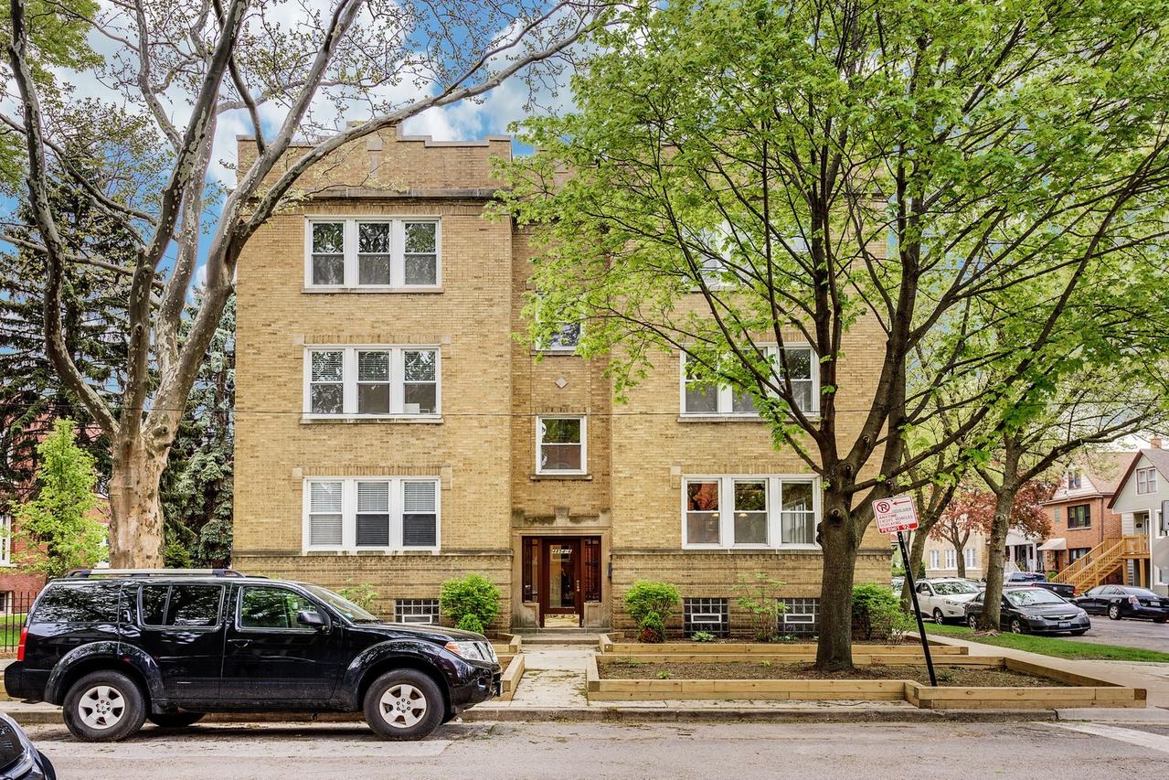 4856 N Bell Ave. #1, Chicago, IL 60625