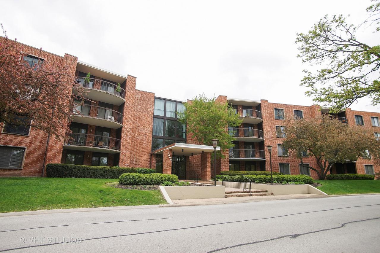 1405 E Central Rd. #120C, Arlington Heights, IL 60005