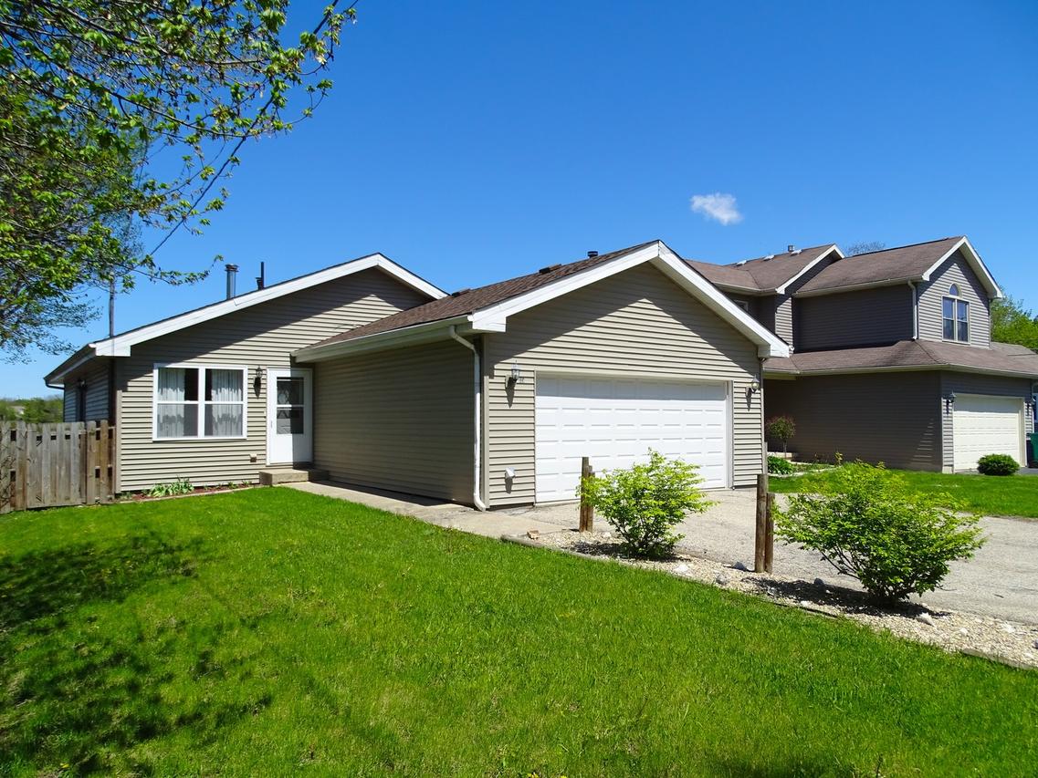 115 North Ave., Wauconda, IL 60084