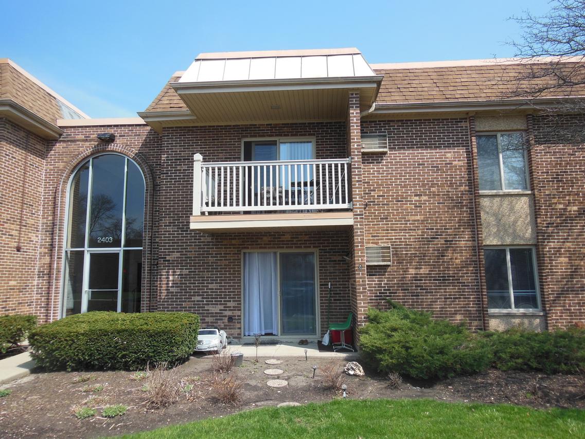 2403 N Kennicott Dr. #1A, Arlington Heights, IL 60004