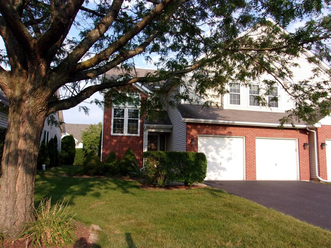 2722 Lakeside Cir., Joliet, IL 60431