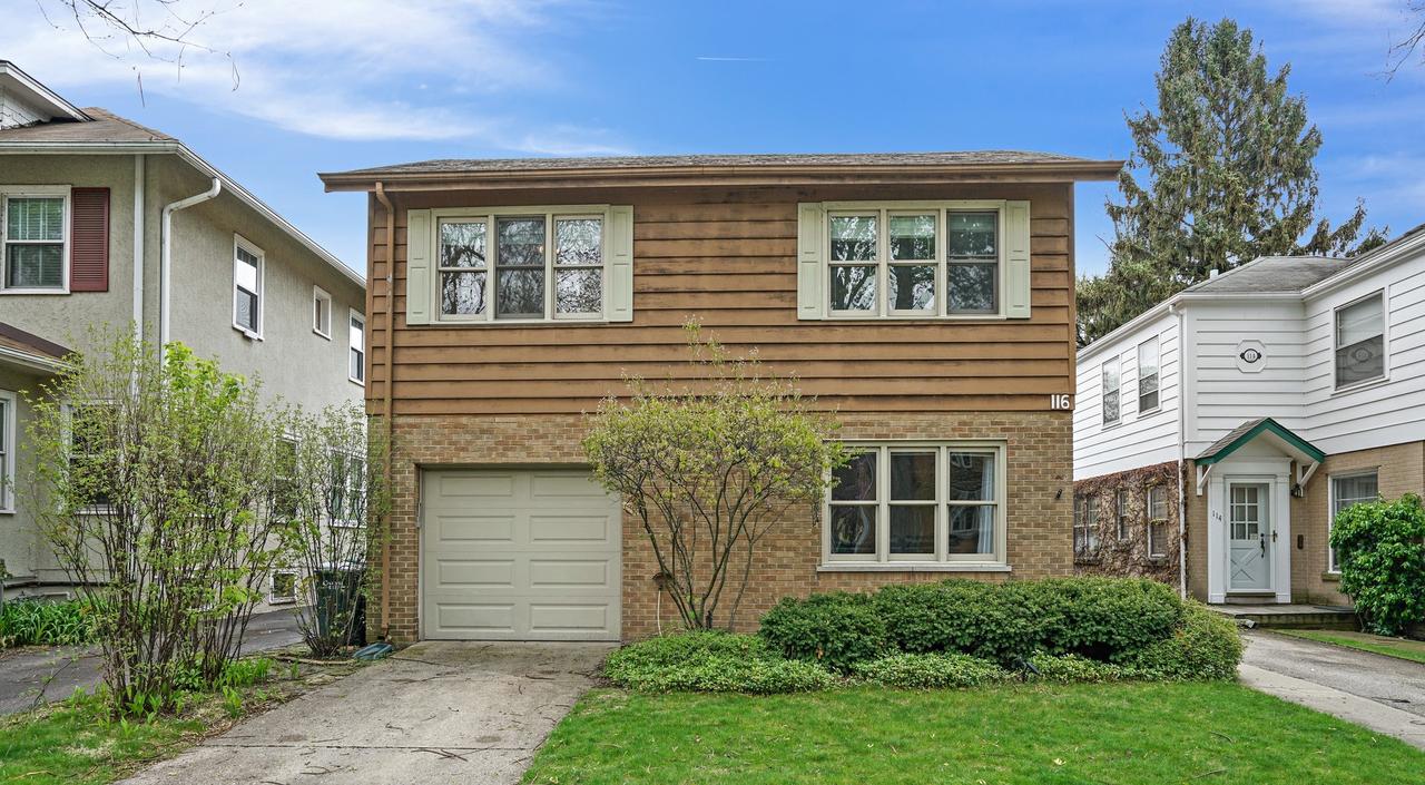 116 Dupee Pl., Wilmette, IL 60091