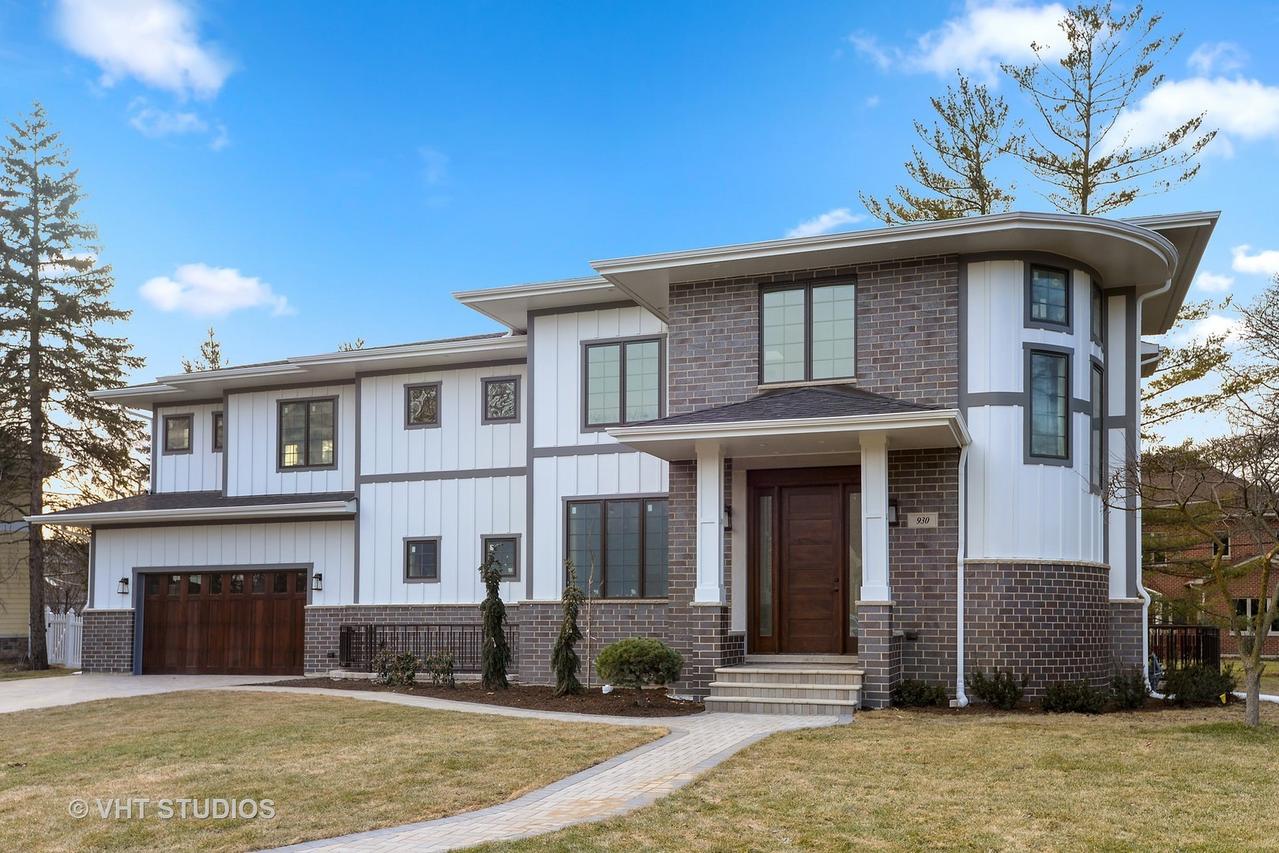 930 Beaver Ln., Glenview, IL 60025