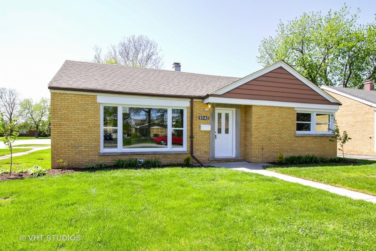 9542 S Knox Ave., Oak Lawn, IL 60453