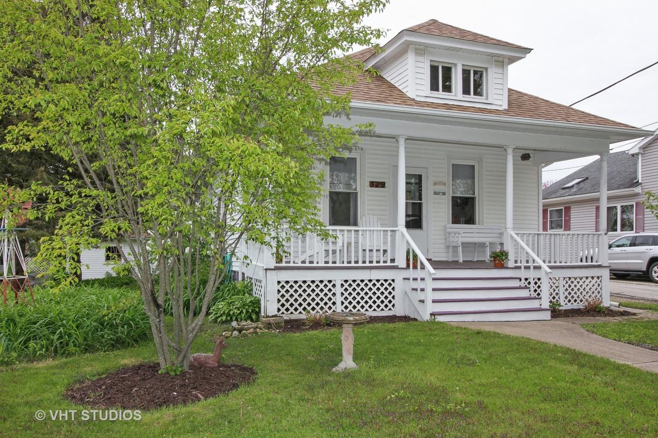 519 Fremont St., Woodstock, IL 60098