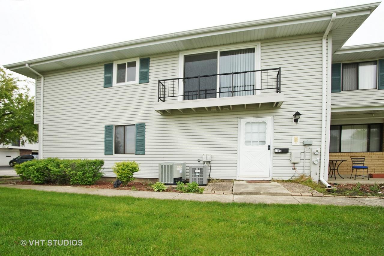 1100 Stoughton Ct. #1711, Schaumburg, IL 60194