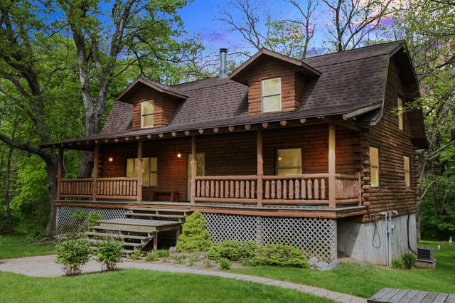 56 Catalina Dr., Putnam, IL 61560