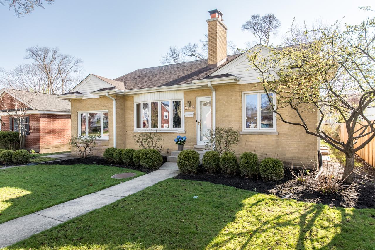 1025 S Delphia Ave., Park Ridge, IL 60068