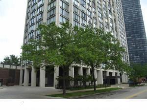 5445 N Sheridan Rd. #1212, Chicago, IL 60640