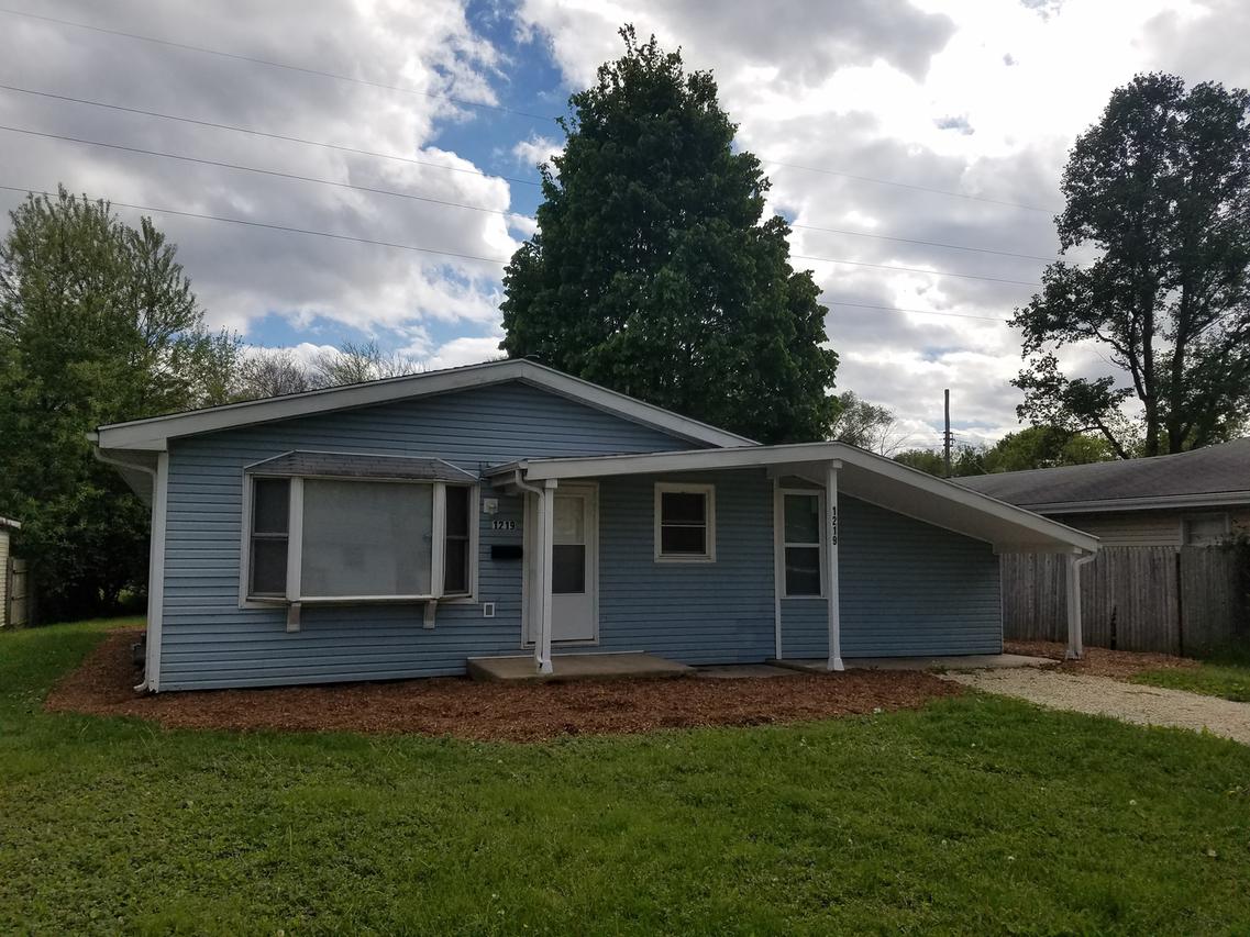 1219 Joanne Ln., Champaign, IL 61821