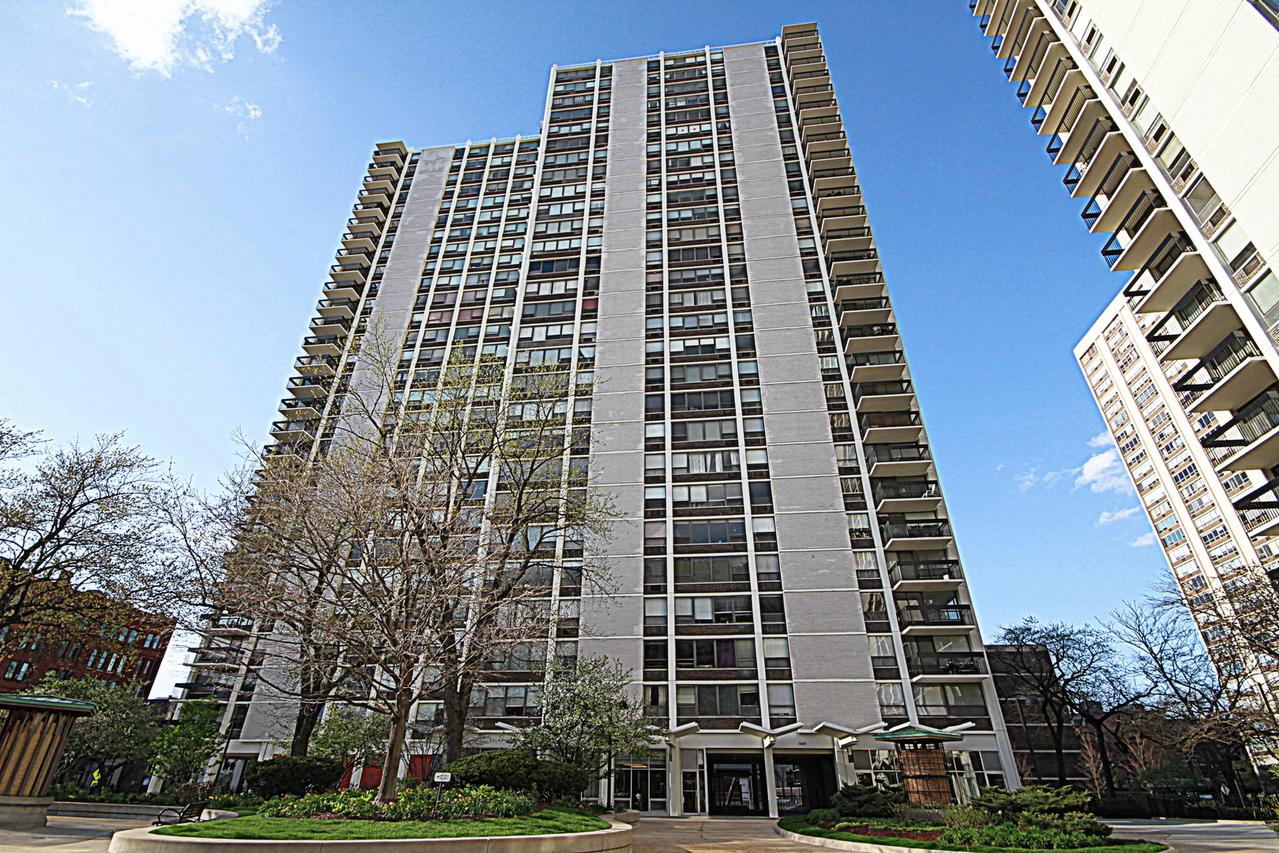 1460 N Sandburg Ter. #2606A, Chicago, IL 60610