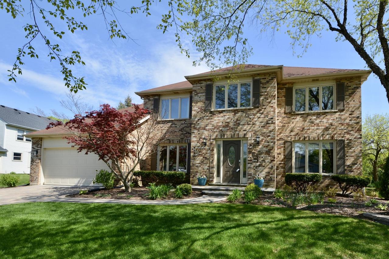 957 Monticello Dr., Naperville, IL 60563