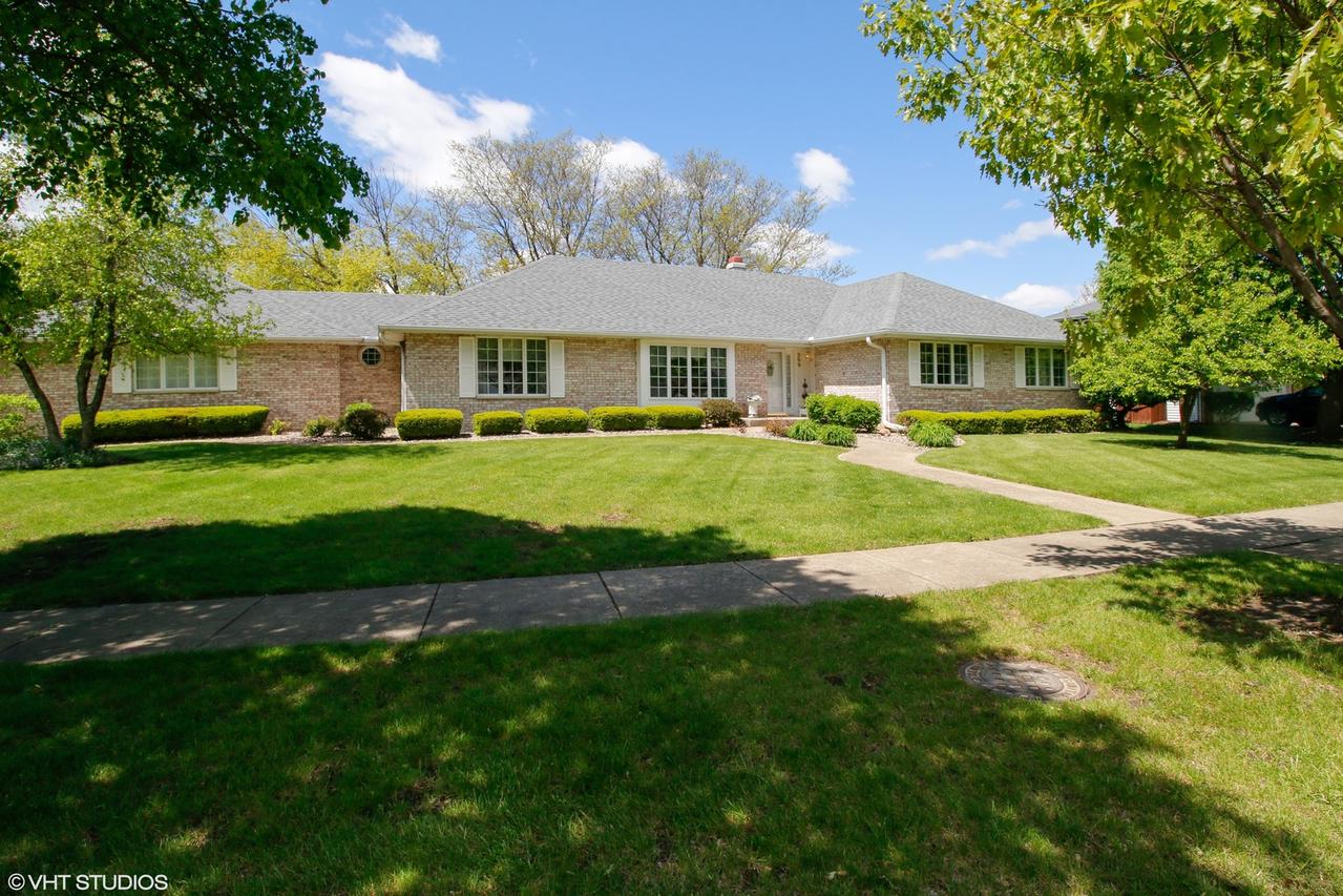 259 Lake Lawn Ct., Joliet, IL 60435