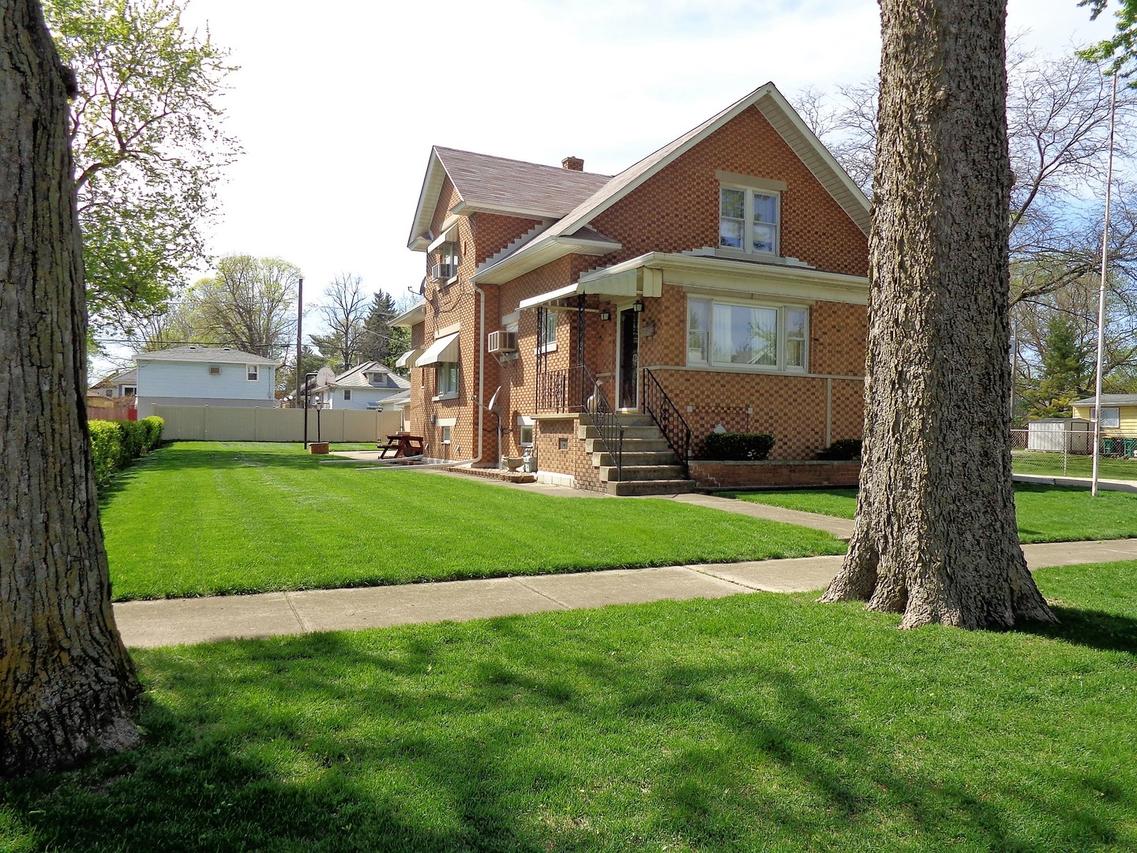 1205 N Center St., Joliet, IL 60435