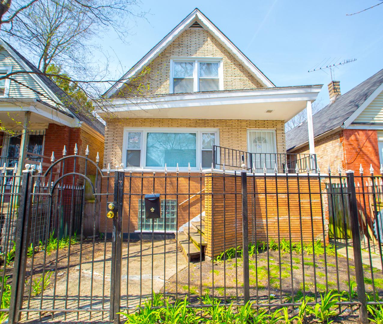 6828 S Artesian Ave., Chicago, IL 60629